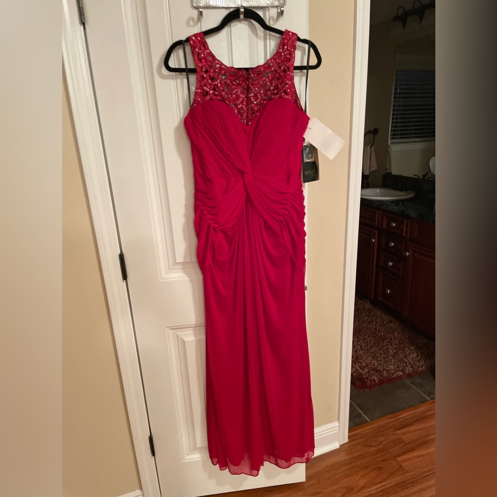 Ignite Evenings by Carol Lin Formal Dress